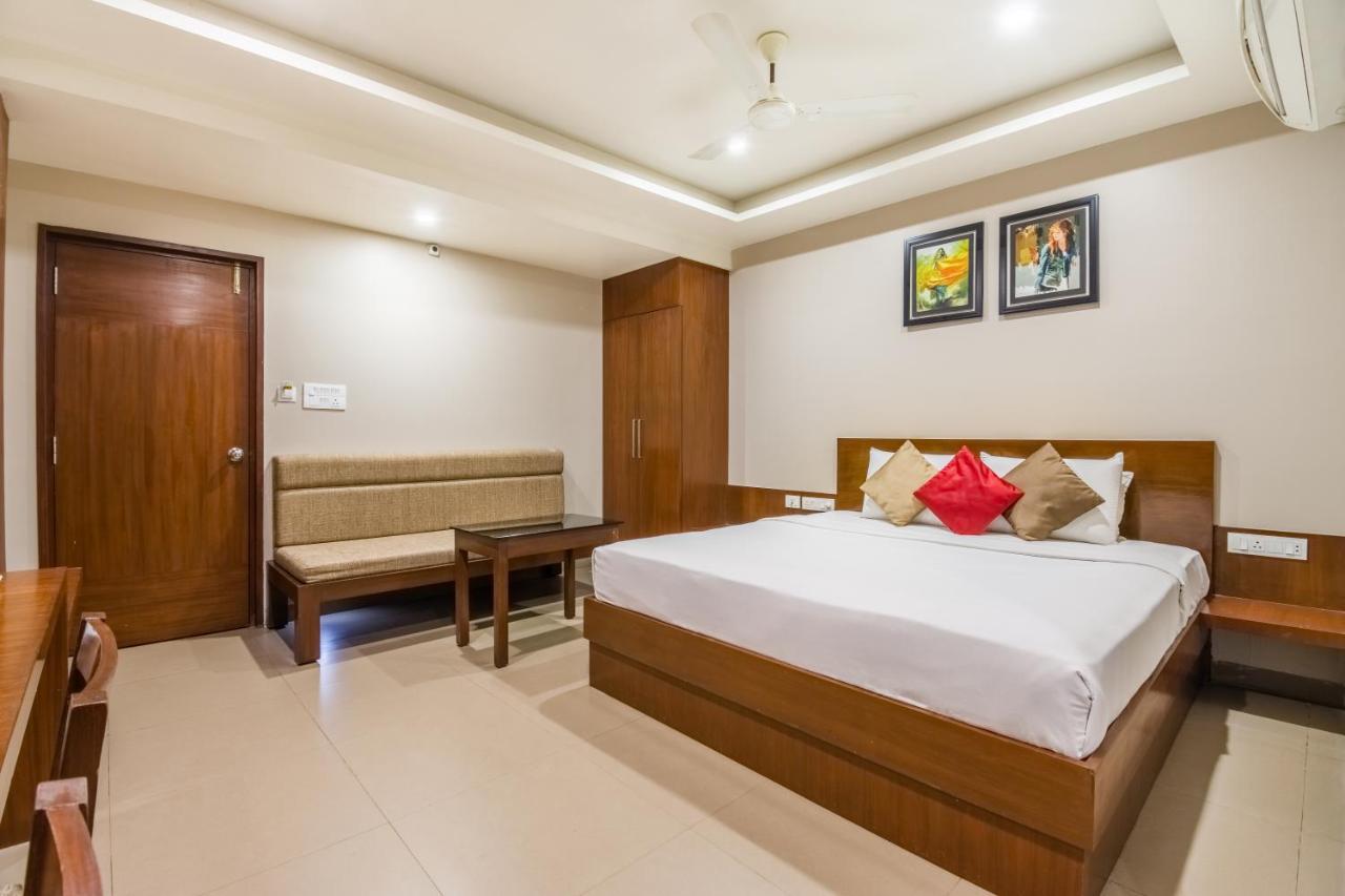 Hotel Five Elements à Visakhapatnam Extérieur photo