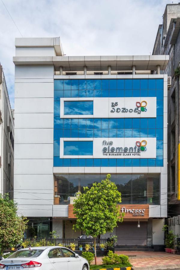 Hotel Five Elements à Visakhapatnam Extérieur photo